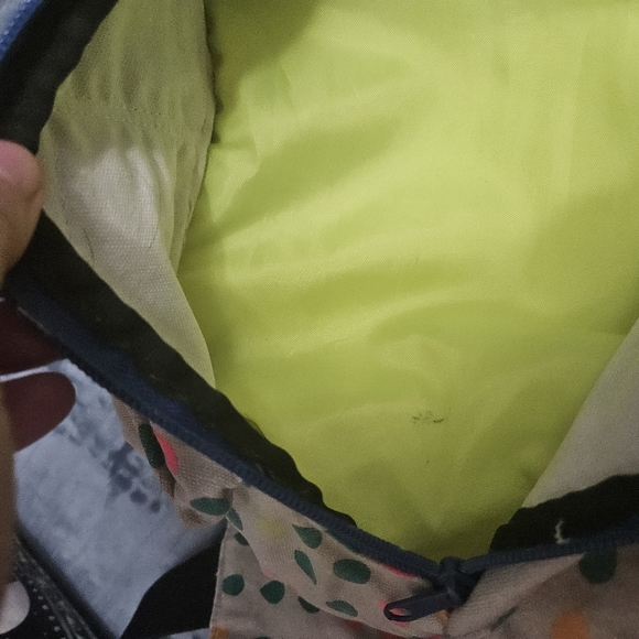 Kavu sling bag with rope strap! - Picture 6 of 8